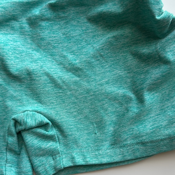 Bombshell sportswear Set of 3 
Leggings & top & shorts - Picture 13 of 14